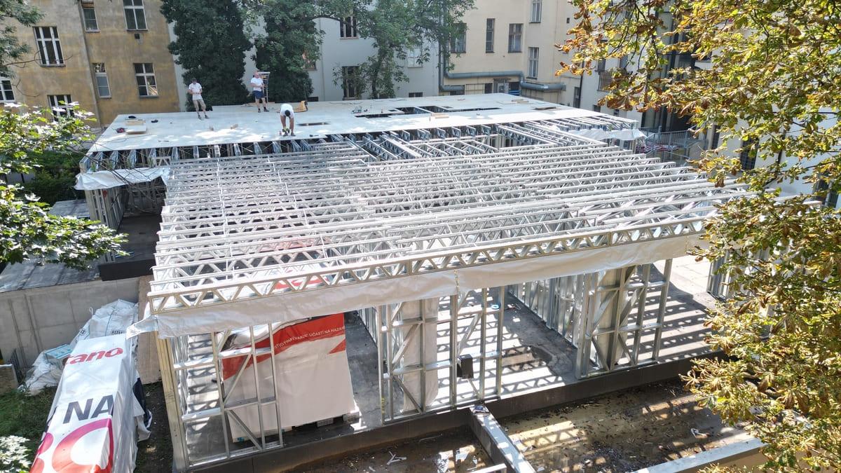 Nadstavba Praha Korunní – foto 4